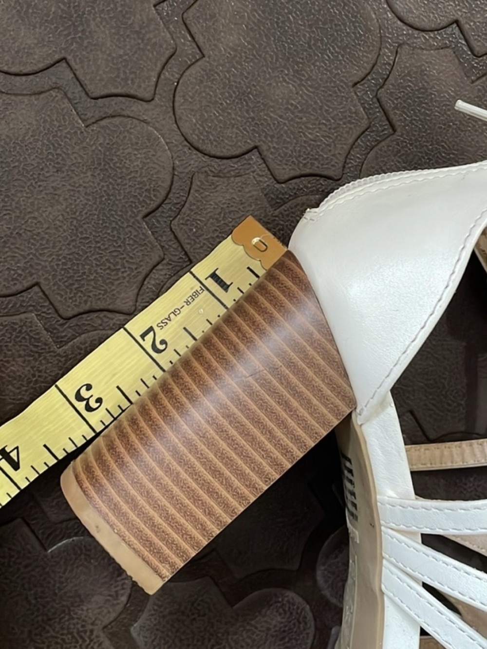 Block off white heels sandals - Picture 6 of 7